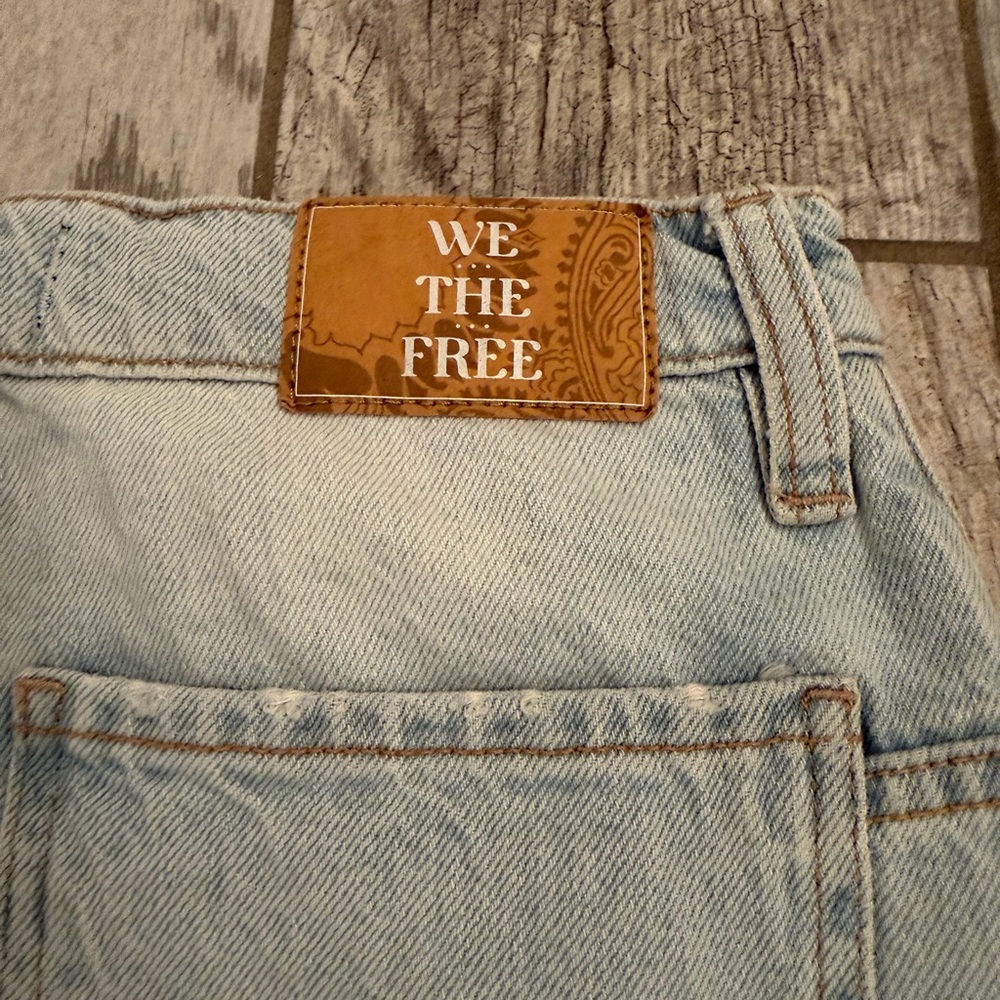 Free People Light Wash Baggy Distressed Jeans - Picture 9 of 9